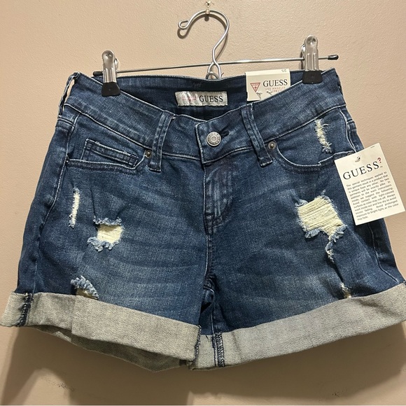 NWT GUESS Monet Cuff, Mid-Rise, Distressed Denim Jean Shorts 25 - Picture 9 of 10